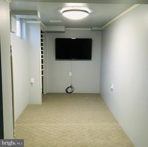 403 SYCAMORE RD, Reading, PA 19611