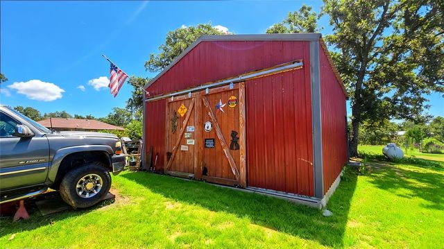 10701 Eastway, Mcloud, OK 74851