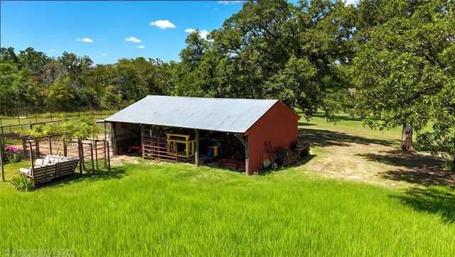 10701 Eastway, Mcloud, OK 74851