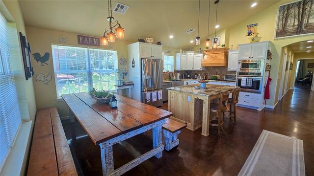 10701 Eastway, Mcloud, OK 74851