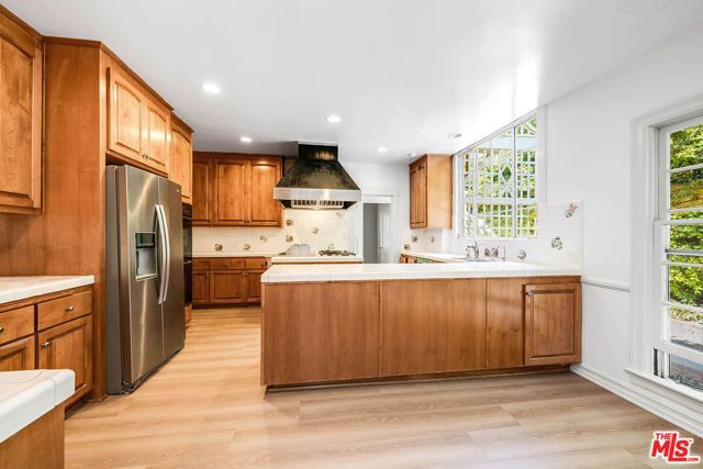 809 N Bedford Drive, Beverly Hills, CA 90210