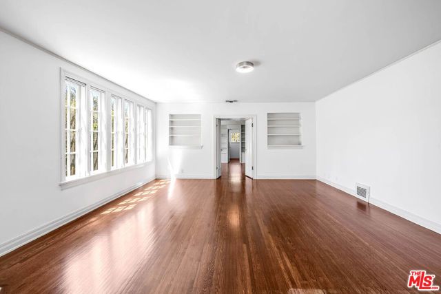 809 N Bedford Drive, Beverly Hills, CA 90210