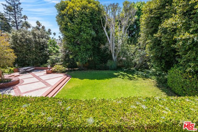809 N Bedford Drive, Beverly Hills, CA 90210