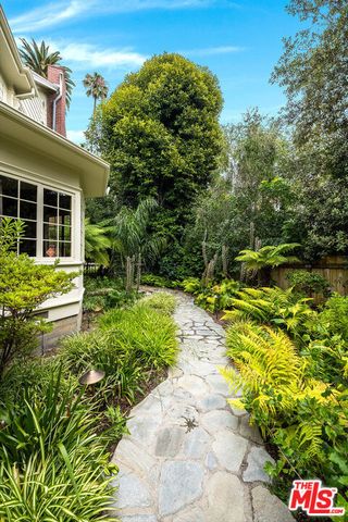 809 N Bedford Drive, Beverly Hills, CA 90210