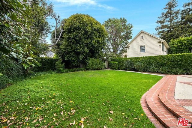 809 N Bedford Drive, Beverly Hills, CA 90210