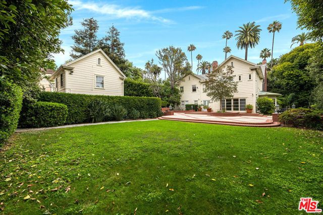 809 N Bedford Drive, Beverly Hills, CA 90210