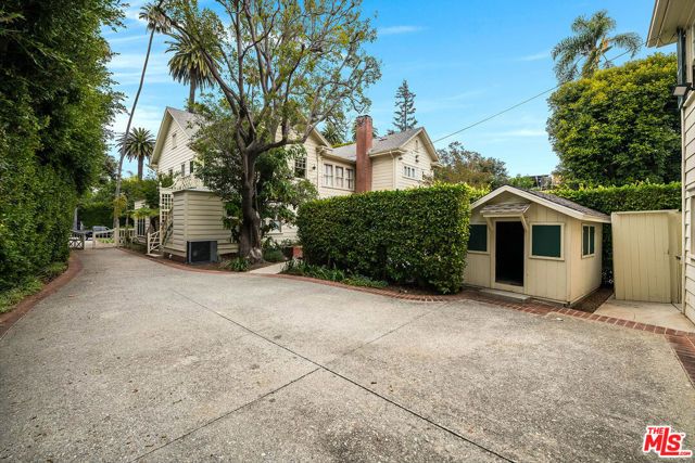 809 N Bedford Drive, Beverly Hills, CA 90210