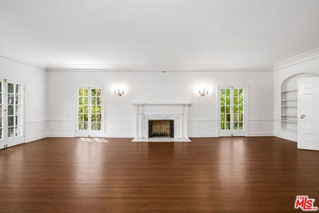 809 N Bedford Drive, Beverly Hills, CA 90210