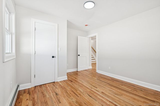 38 Somerset Road E, Amityville, NY 11701