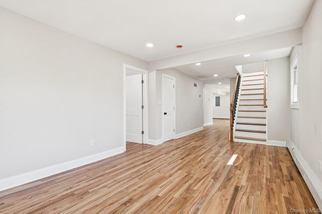 38 Somerset Road E, Amityville, NY 11701