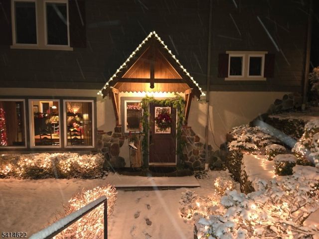 14 W Cherry Tree Ln, Sparta Twp., NJ 07871