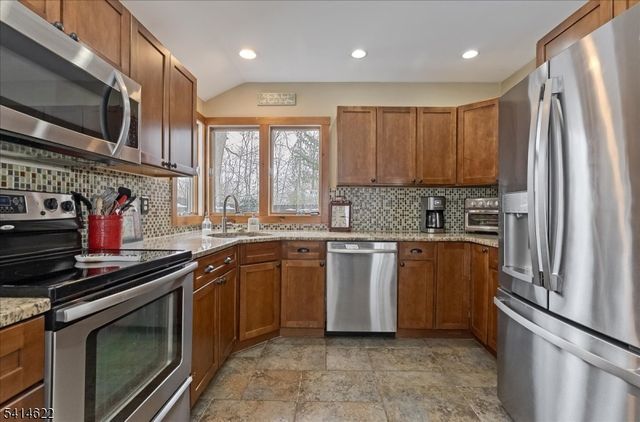 14 W Cherry Tree Ln, Sparta Twp., NJ 07871