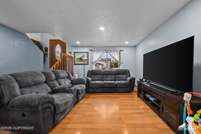 6101 Gross Drive, Anchorage, AK 99507