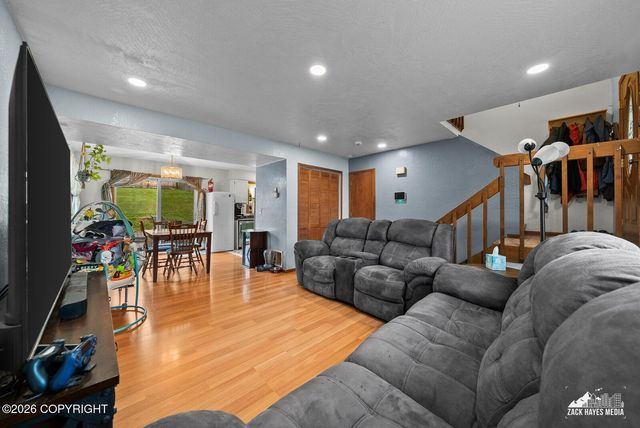 6101 Gross Drive, Anchorage, AK 99507