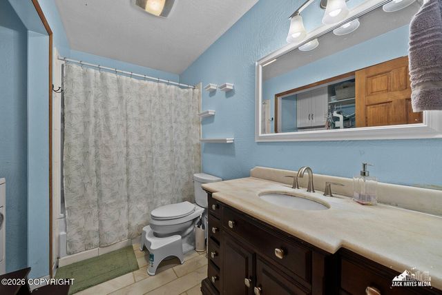 6101 Gross Drive, Anchorage, AK 99507
