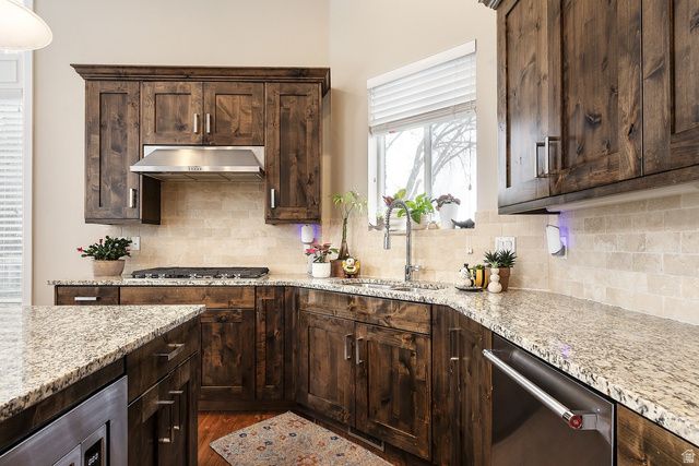 1826 E SPRING LN, Holladay, UT 84117