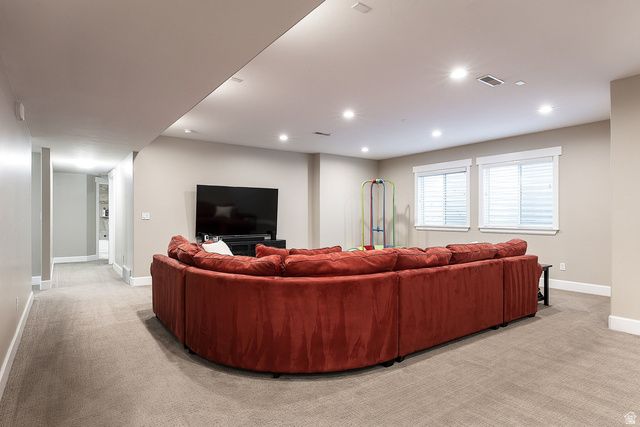 1826 E SPRING LN, Holladay, UT 84117