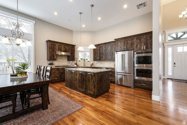 1826 E SPRING LN, Holladay, UT 84117