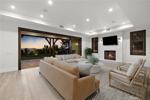 15 Alexa, Ladera Ranch, CA 92694