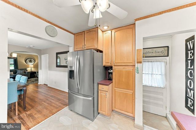 301 W SPRINGFIELD RD, Springfield, PA 19064