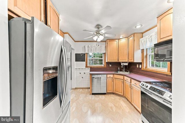 301 W SPRINGFIELD RD, Springfield, PA 19064