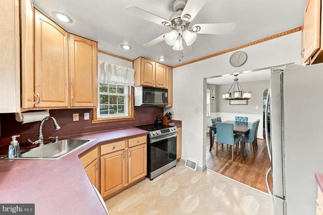 301 W SPRINGFIELD RD, Springfield, PA 19064