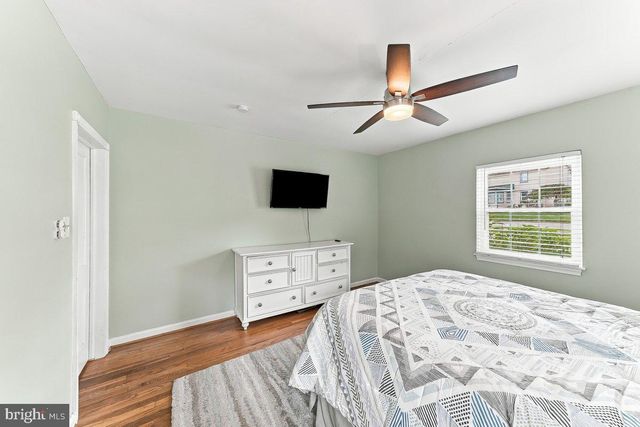 301 W SPRINGFIELD RD, Springfield, PA 19064