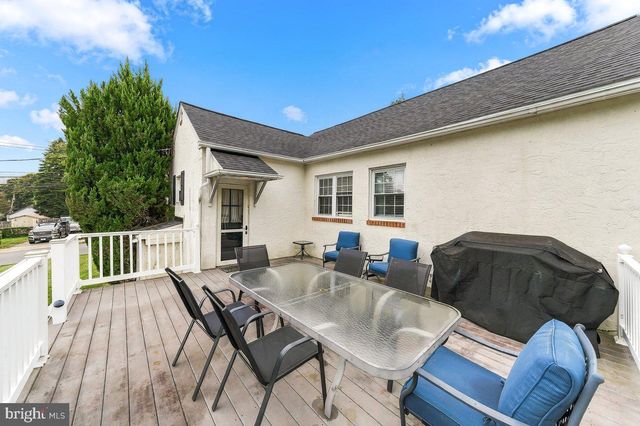 301 W SPRINGFIELD RD, Springfield, PA 19064