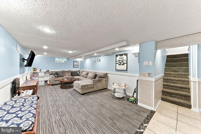 301 W SPRINGFIELD RD, Springfield, PA 19064