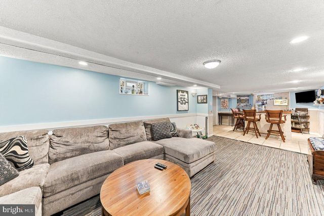 301 W SPRINGFIELD RD, Springfield, PA 19064