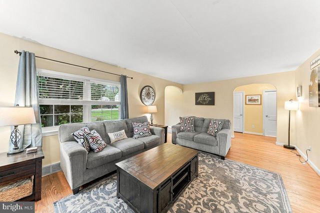 301 W SPRINGFIELD RD, Springfield, PA 19064