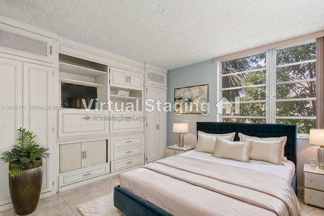 950 NE 199th St 2H, Miami, FL 33179