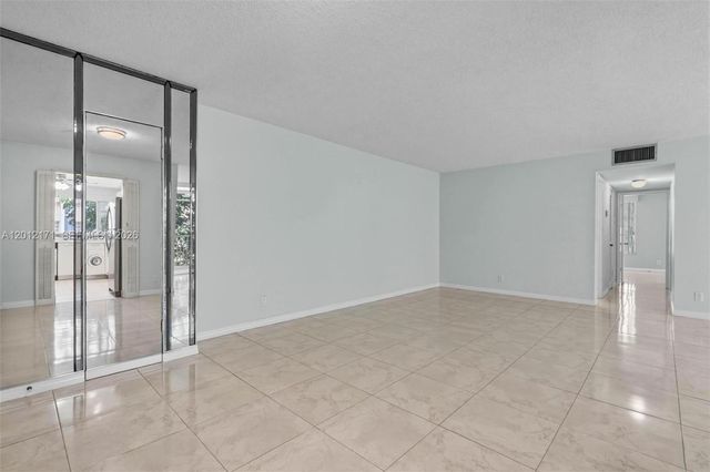 950 NE 199th St 2H, Miami, FL 33179