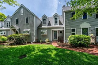 46 Southpoint Dr 46, Sandwich, MA 02563