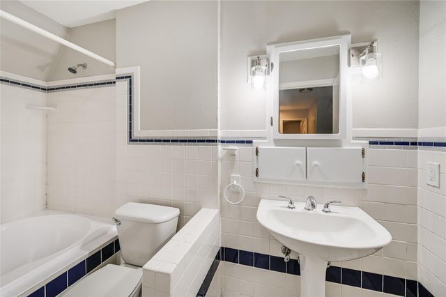 5913 Little Creek TRL, Austin, TX 78744