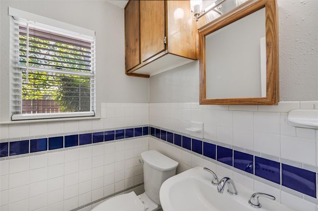 5913 Little Creek TRL, Austin, TX 78744