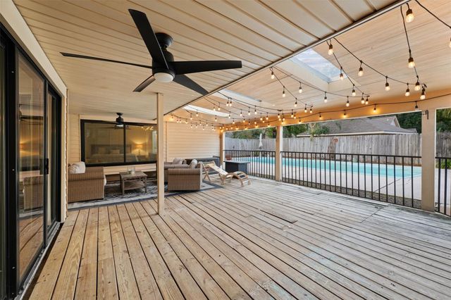 9730 Moorberry Lane, Houston, TX 77080