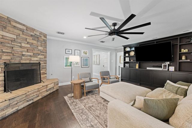 9730 Moorberry Lane, Houston, TX 77080