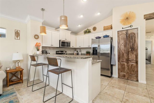 6404 AUTUMN WOODS WAY, Sarasota, FL 34243