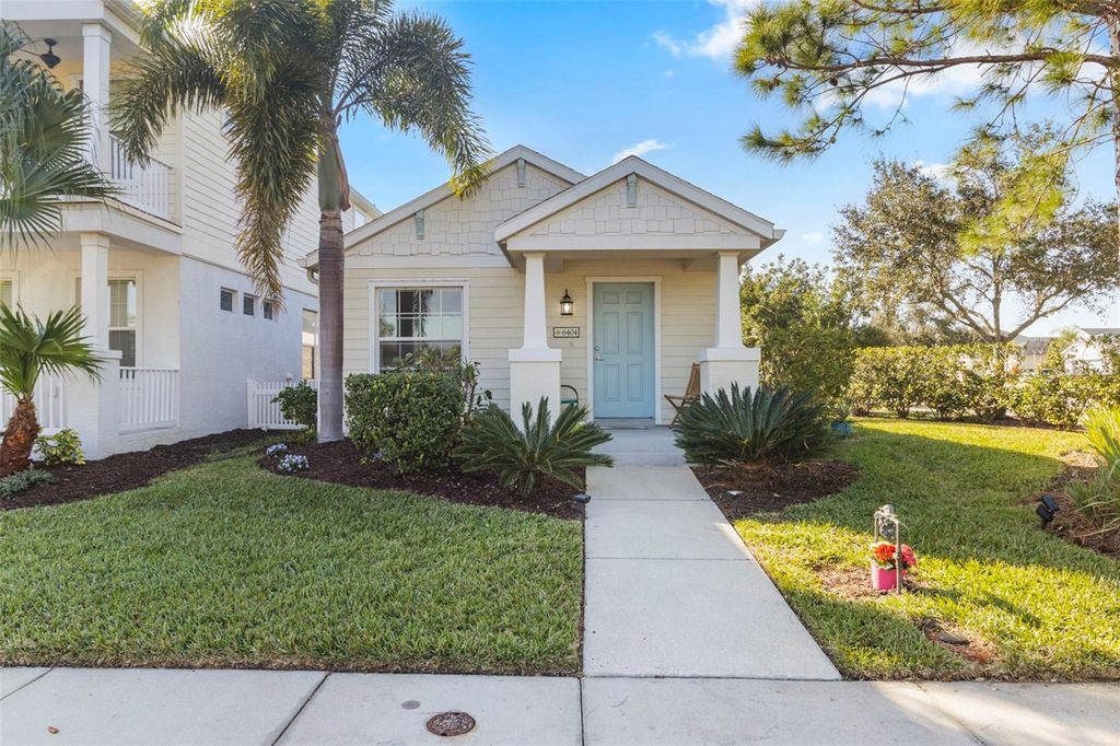 6404 AUTUMN WOODS WAY, Sarasota, FL 34243