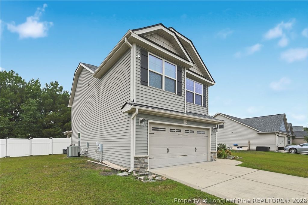 578 Collinwood Drive, Raeford, NC 28376 — photo 4