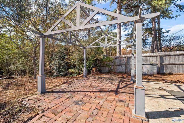 402 Willowbrook Avenue, Glencoe, AL 35905