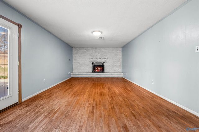 402 Willowbrook Avenue, Glencoe, AL 35905