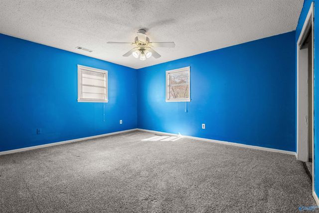 402 Willowbrook Avenue, Glencoe, AL 35905