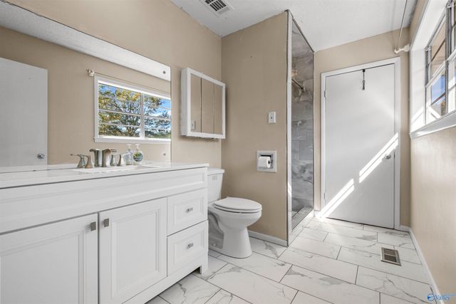 402 Willowbrook Avenue, Glencoe, AL 35905