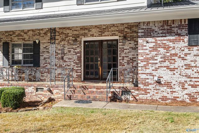 402 Willowbrook Avenue, Glencoe, AL 35905