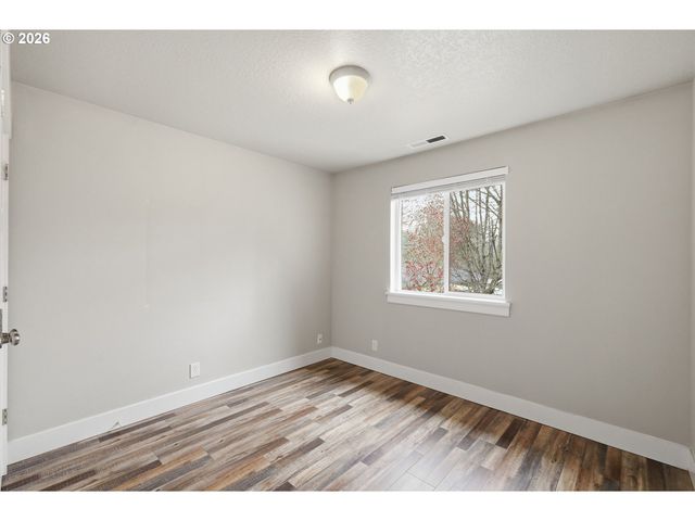 2640 GREEN VILLA Ln, Eugene, OR 97404