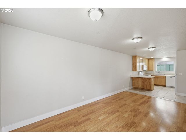 2640 GREEN VILLA Ln, Eugene, OR 97404