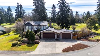 8002 Sapphire Drive SW, Lakewood, WA 98498