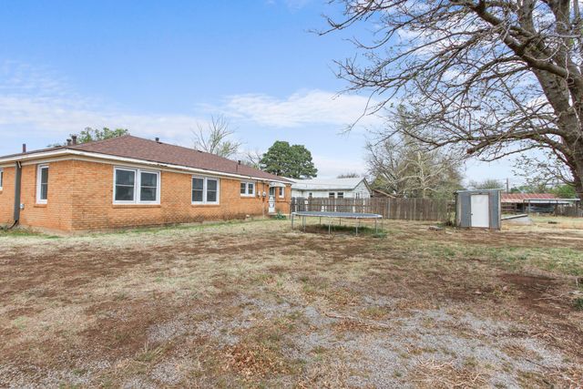 1610 S Graham Street, Wellington, TX 79095